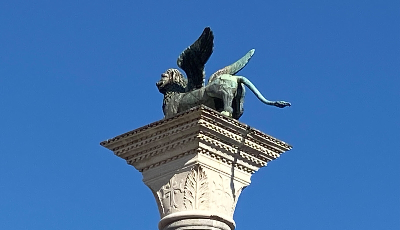 Illustration: Inspiration zum Vollmond 18.1.2022 Aufwachen in Freiheit - Astrologie-Blog